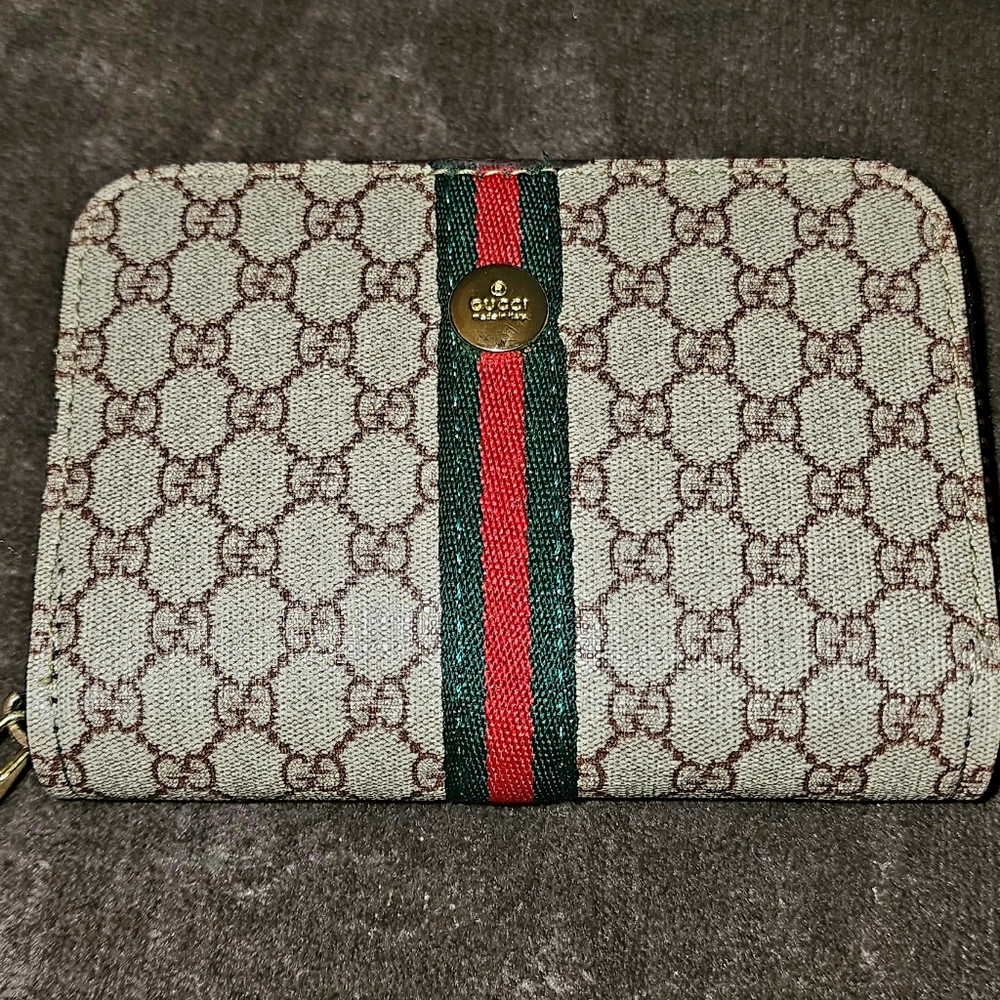 Card holder